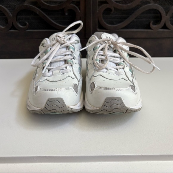 Vionic 23 Walker Tennis Shoes Size 9 - Picture 3 of 9